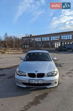 Хетчбек BMW 1 Series 2005 в 