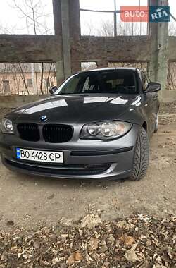 Хэтчбек BMW 1 Series 2010 в Теребовле