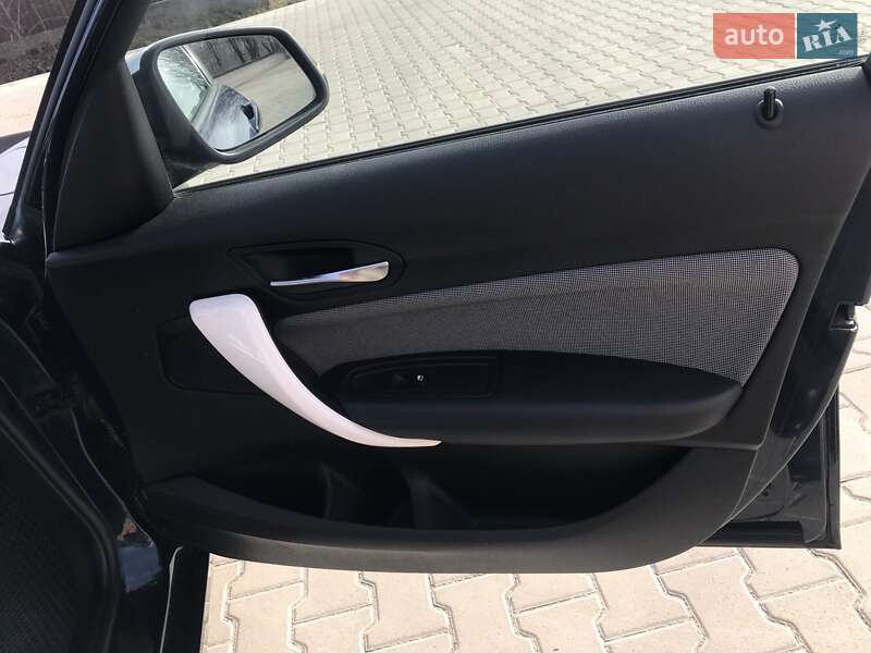 Хетчбек BMW 1 Series 2011 в Львові