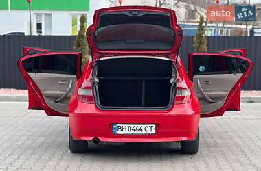 Хэтчбек BMW 1 Series 2005 в 