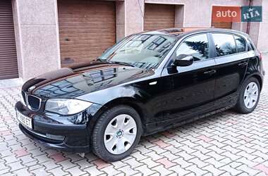 Хэтчбек BMW 1 Series 2010 в 