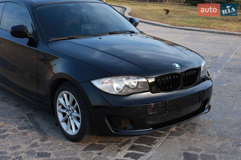 Хэтчбек BMW 1 Series 2011 в Черкассах фото 4 Хэтчбек BMW 1 Series 2011 в Черкассах