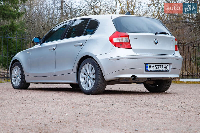 Хетчбек BMW 1 Series 2006 в Бердичеві