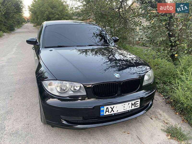 Хетчбек BMW 1 Series 2008 в Харкові