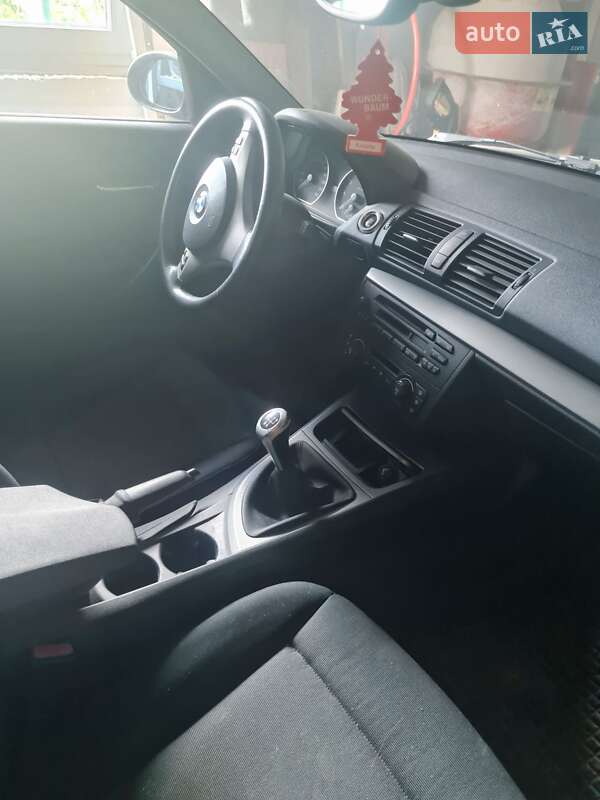 Хетчбек BMW 1 Series 2005 в Києві