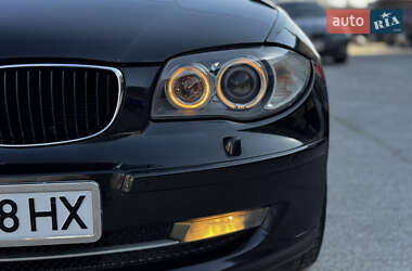 Хэтчбек BMW 1 Series 2011 в 