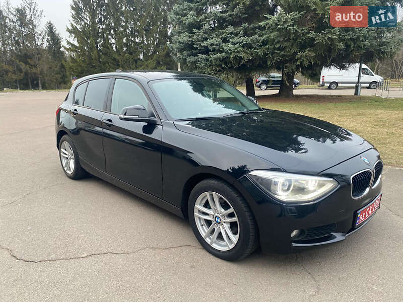 Хетчбек BMW 1 Series 2013 в 