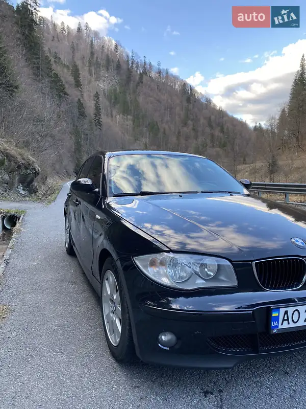 BMW 1 Series 2005