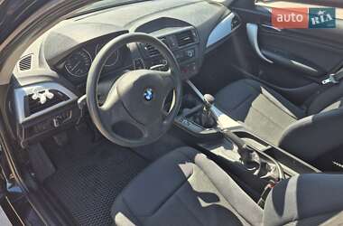 Хэтчбек BMW 1 Series 2012 в 
