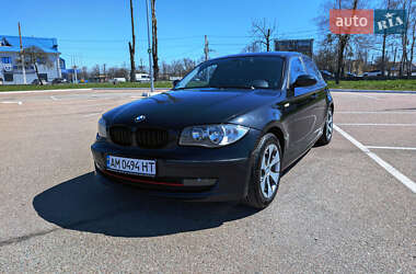 Хетчбек BMW 1 Series 2008 в Житомирі