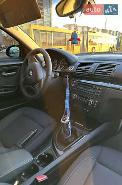 Хэтчбек BMW 1 Series 2007 в 