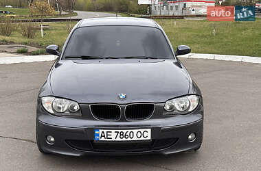 Хэтчбек BMW 1 Series 2006 в 