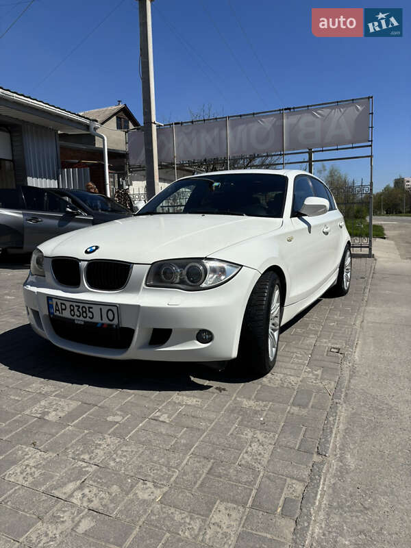 Хетчбек BMW 1 Series 2010 в Запоріжжі