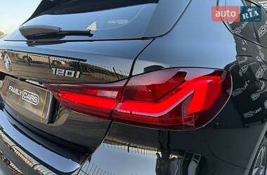Хетчбек BMW 1 Series 2023 в 