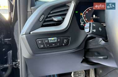 Хетчбек BMW 1 Series 2023 в 