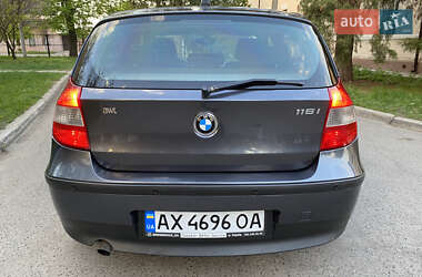 Хэтчбек BMW 1 Series 2006 в 