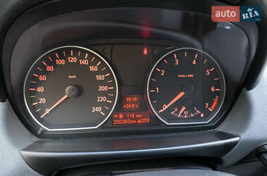 Хэтчбек BMW 1 Series 2006 в 