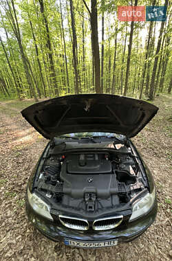 Хэтчбек BMW 1 Series 2006 в 