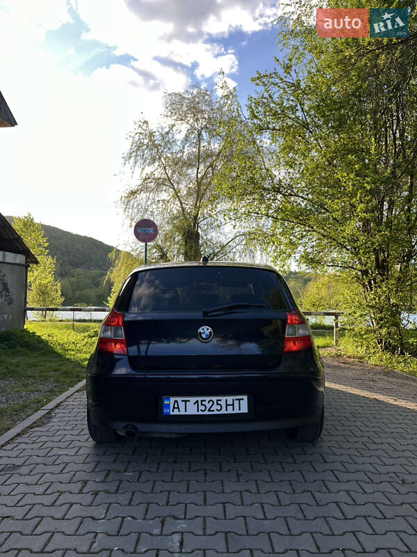 Хэтчбек BMW 1 Series 2005 в Ивано-Франковске