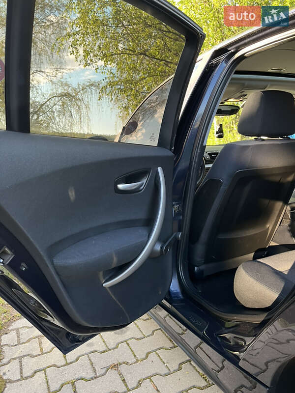 Хэтчбек BMW 1 Series 2005 в Ивано-Франковске