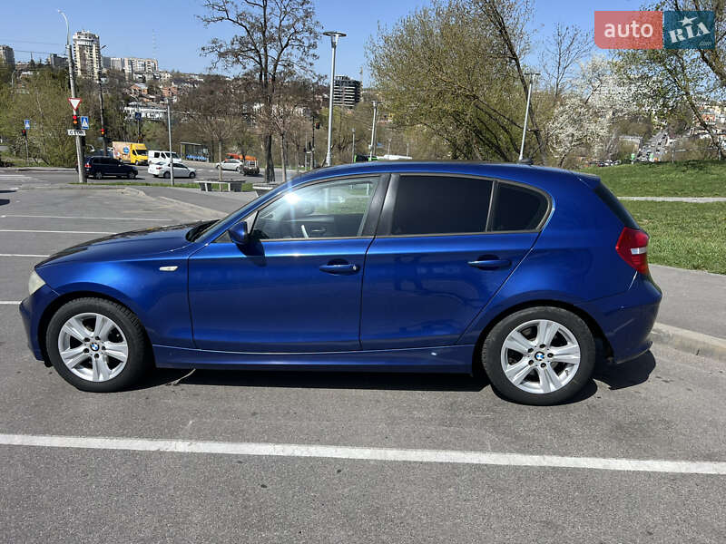 Хэтчбек BMW 1 Series 2007 в Виннице