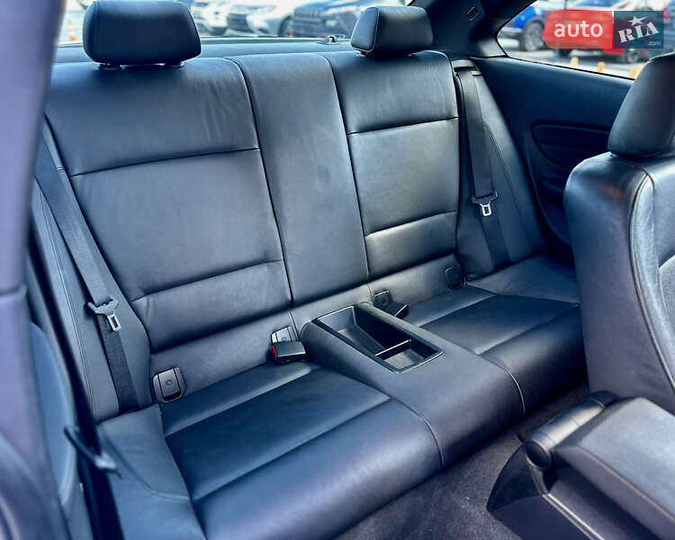 Купе BMW 1 Series 2007 в Києві