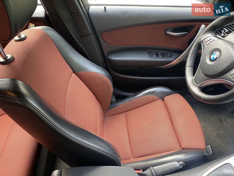 Хэтчбек BMW 1 Series 2007 в Луцке