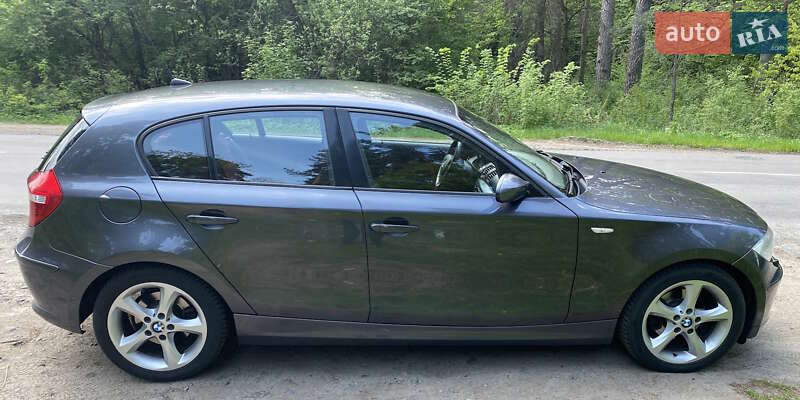 Хэтчбек BMW 1 Series 2007 в Луцке