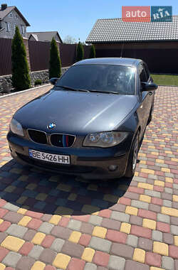 Хетчбек BMW 1 Series 2005 в 