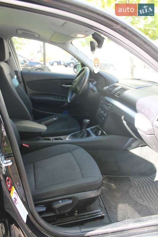 Хетчбек BMW 1 Series 2007 в Івано-Франківську фото 7 Хетчбек BMW 1 Series 2007 в Івано-Франківську