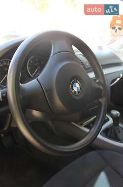 Хэтчбек BMW 1 Series 2007 в 