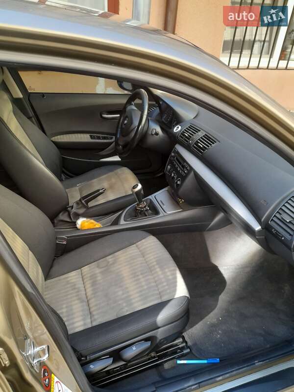 Хэтчбек BMW 1 Series 2006 в Одессе фото 6 Хэтчбек BMW 1 Series 2006 в Одессе