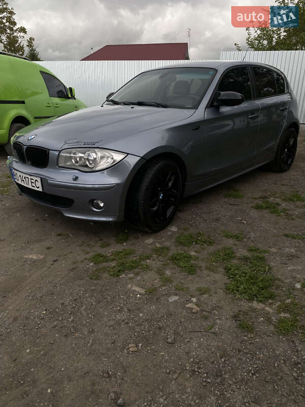 Хэтчбек BMW 1 Series 2005 в Ивано-Франковске