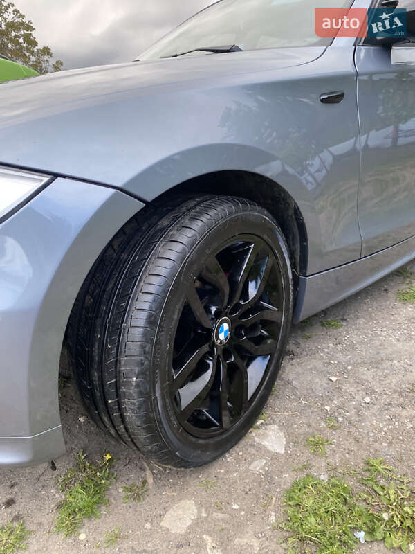 Хэтчбек BMW 1 Series 2005 в Ивано-Франковске