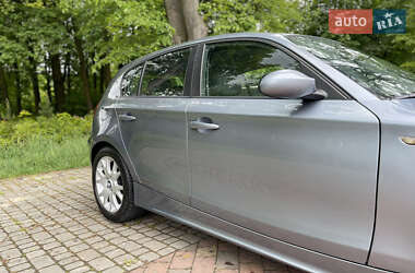 Хетчбек BMW 1 Series 2005 в 