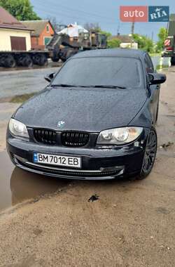 Хэтчбек BMW 1 Series 2011 в 