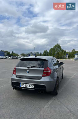 Хэтчбек BMW 1 Series 2009 в 