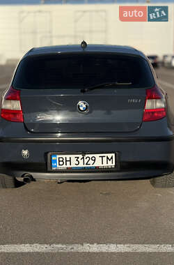 Хэтчбек BMW 1 Series 2005 в 