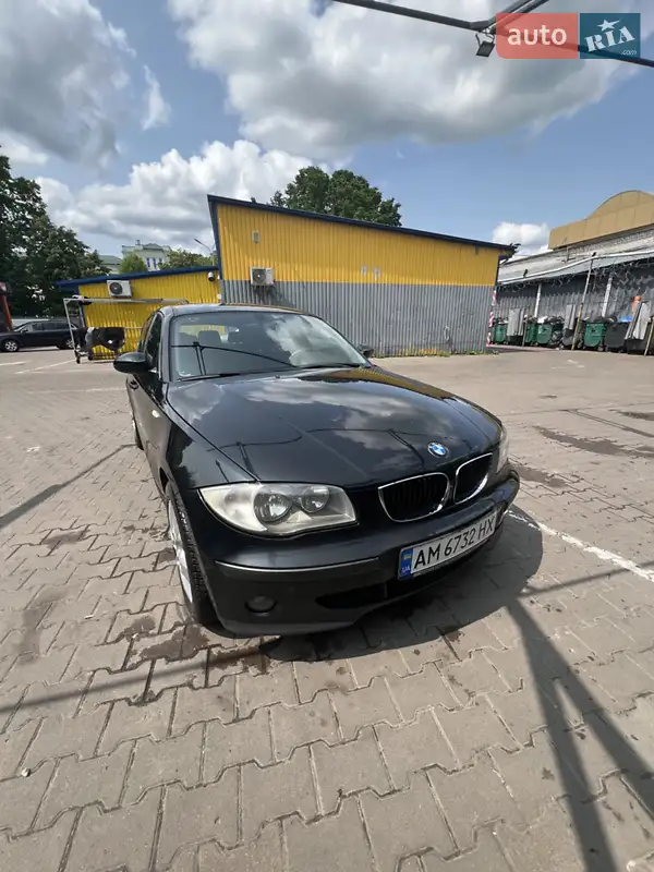 BMW 1 Series 2005