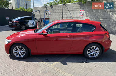 Хэтчбек BMW 1 Series 2013 в 