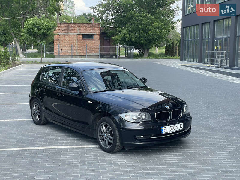 Хетчбек BMW 1 Series 2009 в Полтаві