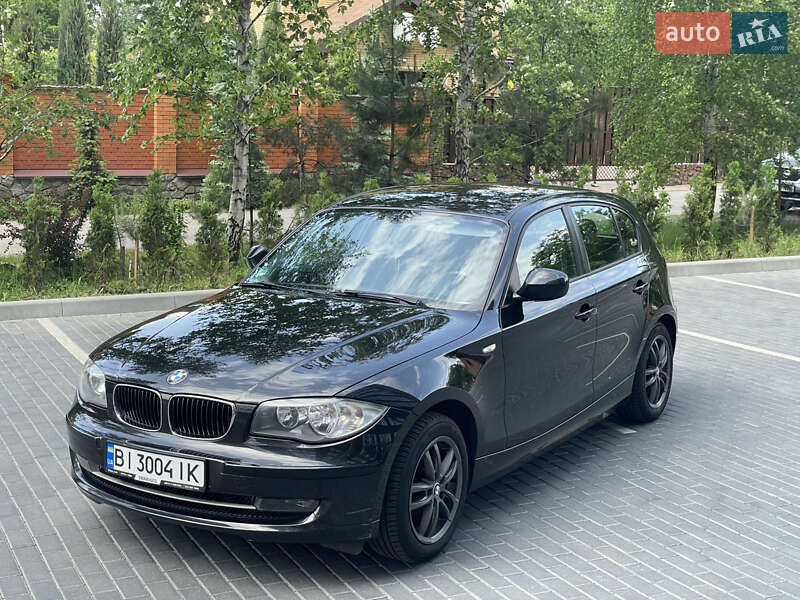 Хетчбек BMW 1 Series 2009 в Полтаві