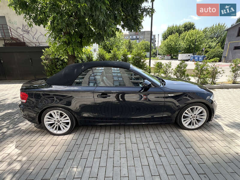 Кабриолет BMW 1 Series 2011 в Ужгороде