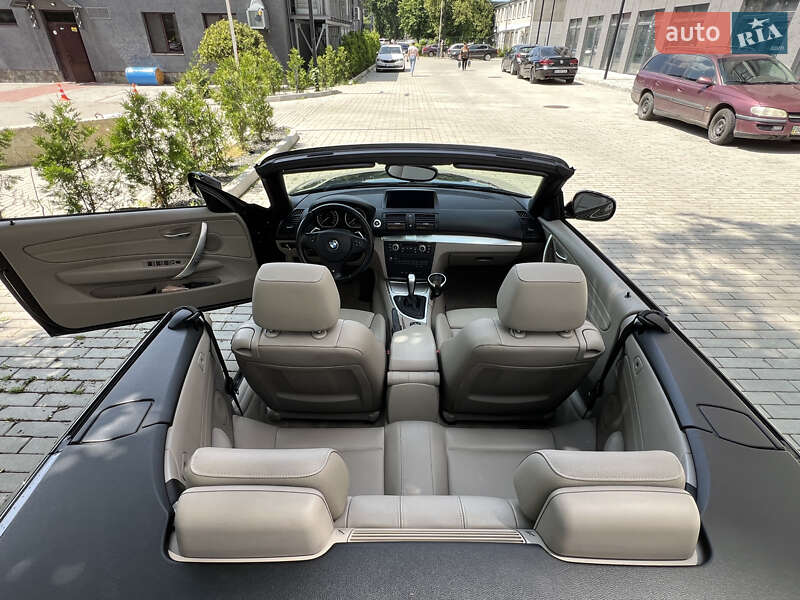 Кабриолет BMW 1 Series 2011 в Ужгороде
