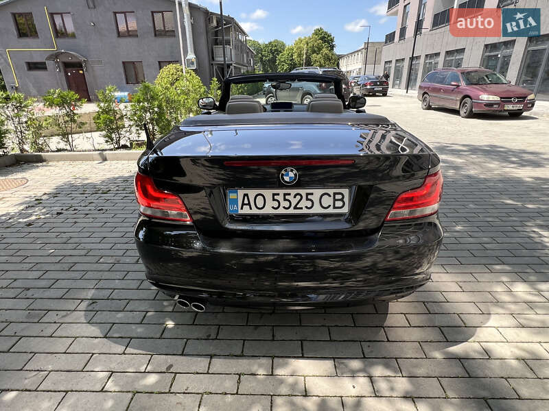Кабриолет BMW 1 Series 2011 в Ужгороде