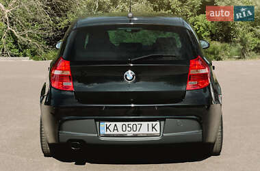 Хетчбек BMW 1 Series 2008 в 
