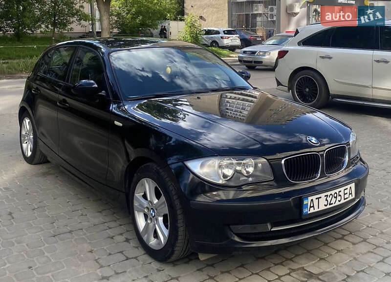 Хетчбек BMW 1 Series 2009 в Івано-Франківську