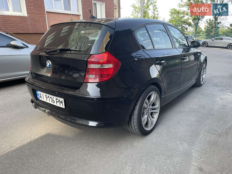 Хетчбек BMW 1 Series 2007 в Києві фото 5 Хетчбек BMW 1 Series 2007 в Києві