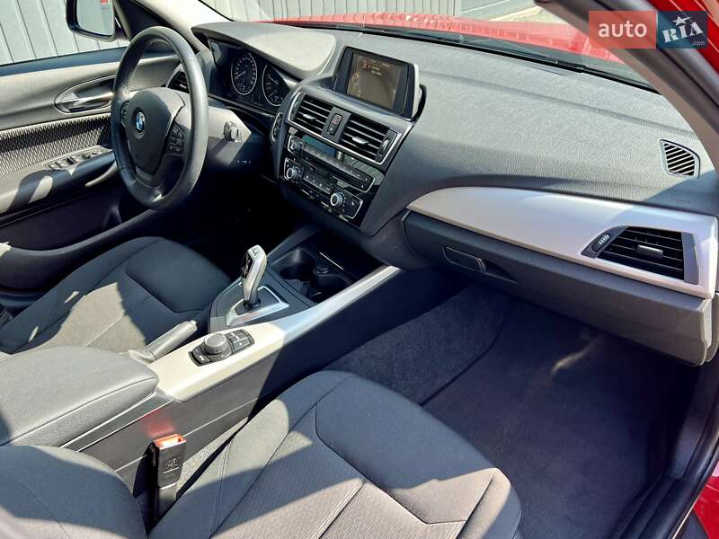 Хэтчбек BMW 1 Series 2017 в Киеве