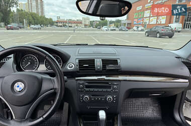 Купе BMW 1 Series 2008 в 